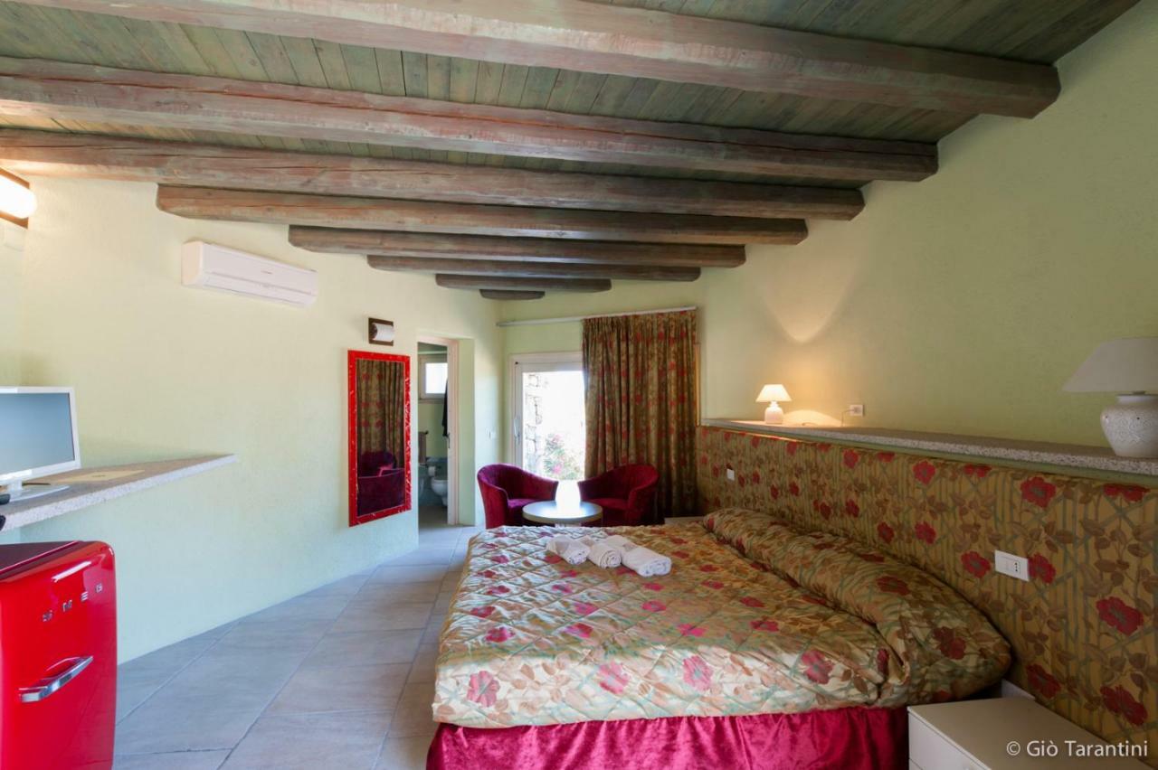 منزل الضيف سانت أنطونيو دي غالورا  في Liscia Country Relais المظهر الخارجي الصورة