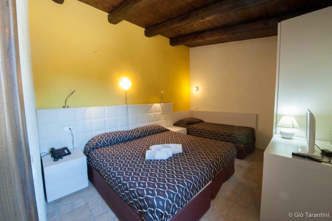 منزل الضيف سانت أنطونيو دي غالورا  في Liscia Country Relais المظهر الخارجي الصورة